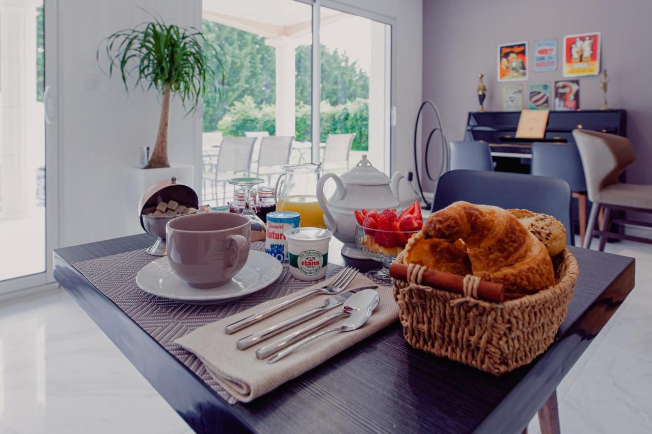 Saint-Doulchard Villa Des Chenes-Adult Only المظهر الخارجي الصورة