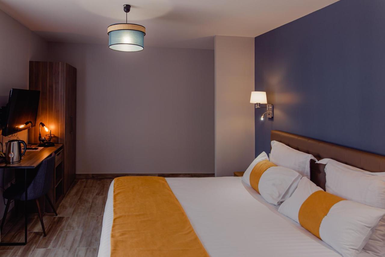 Saint-Doulchard Villa Des Chenes-Adult Only المظهر الخارجي الصورة