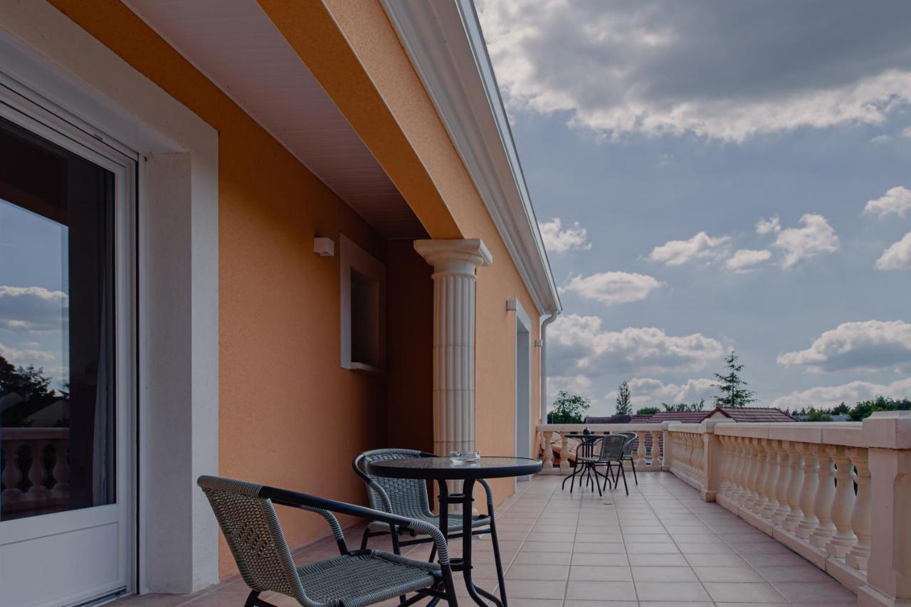 Saint-Doulchard Villa Des Chenes-Adult Only المظهر الخارجي الصورة