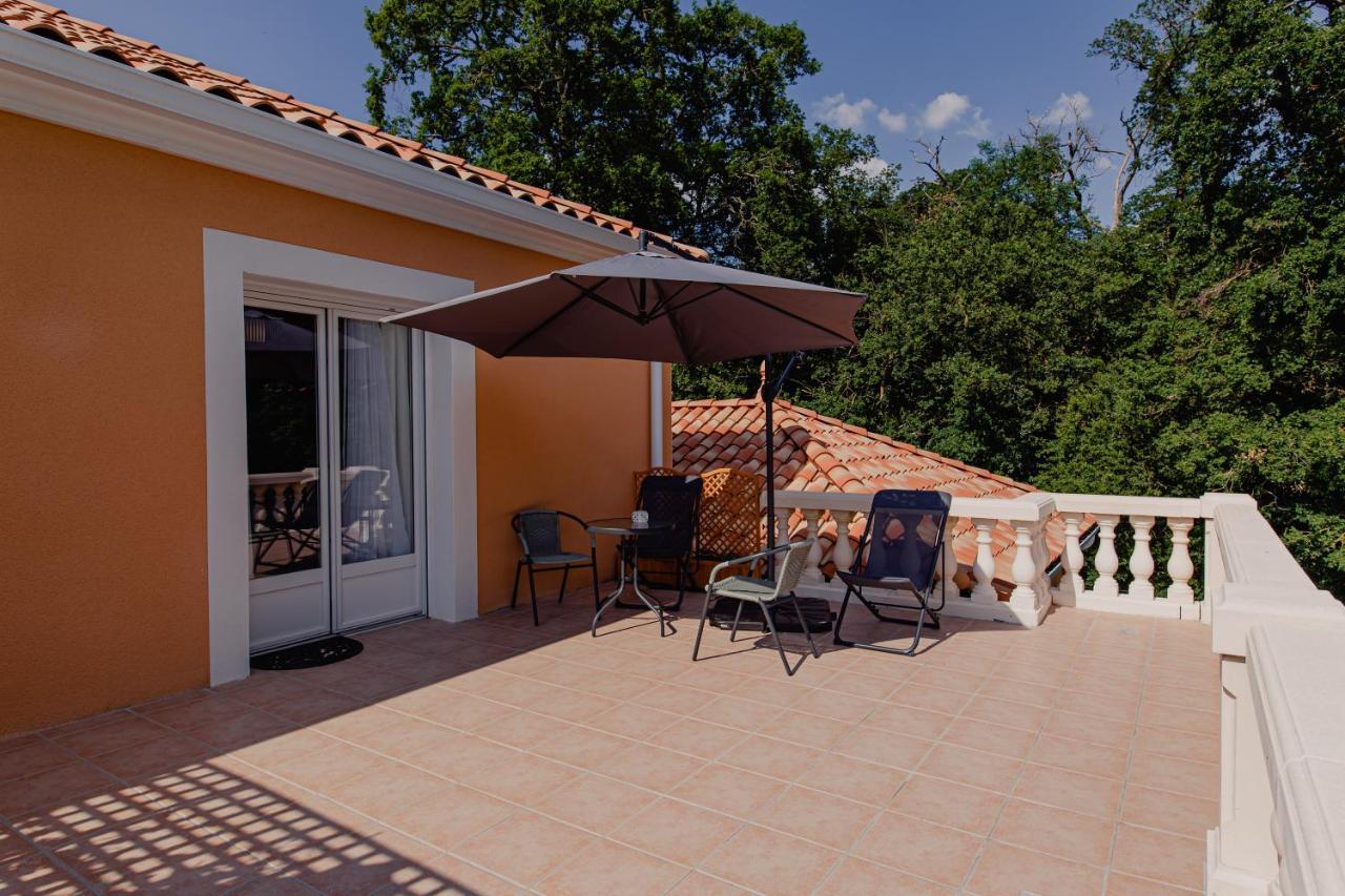 Saint-Doulchard Villa Des Chenes-Adult Only المظهر الخارجي الصورة