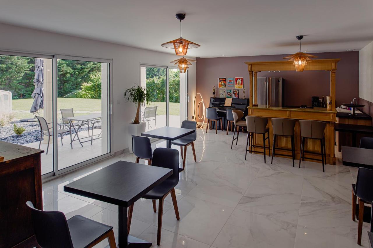 Saint-Doulchard Villa Des Chenes-Adult Only المظهر الخارجي الصورة